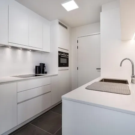 Zonnig Luxueuze La Coronne Apartment *